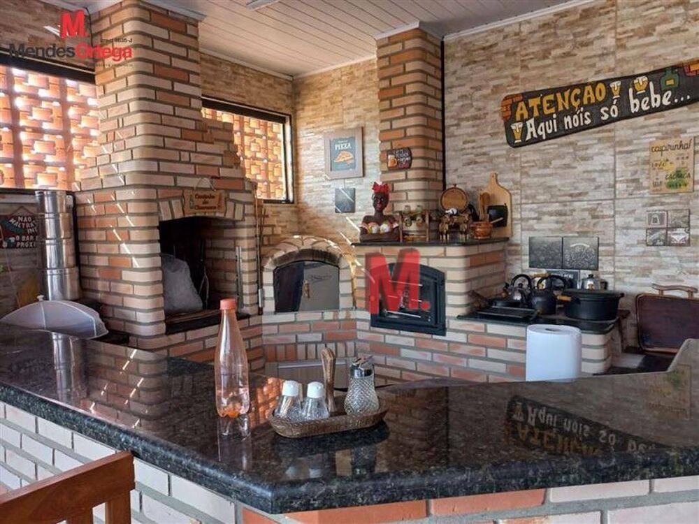 Casa, 3 quartos, 227 m² - Foto 8