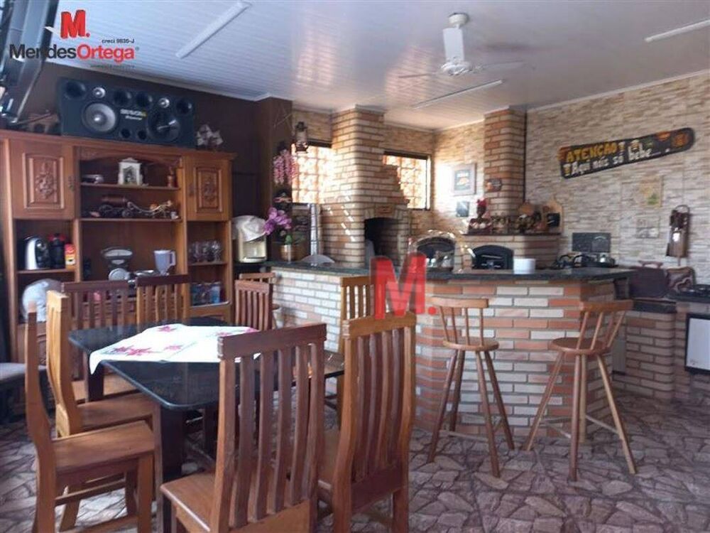 Casa, 3 quartos, 227 m² - Foto 7