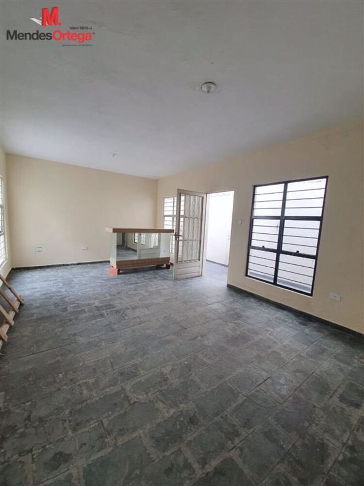 Casa para alugar com 3 quartos, 130m² - Foto 4