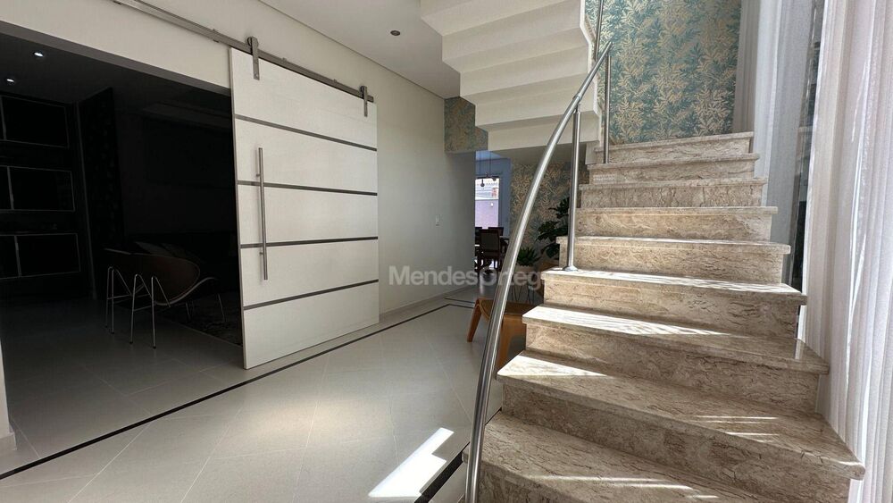 Casa de Condomínio à venda e aluguel com 3 quartos, 368m² - Foto 5