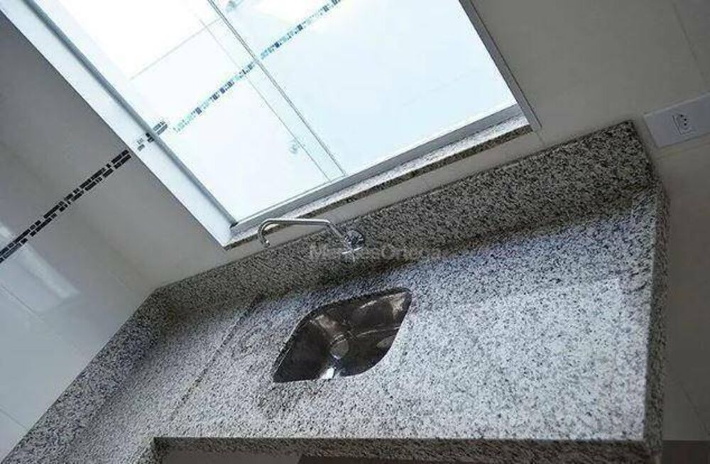 Casa à venda com 2 quartos, 90m² - Foto 7