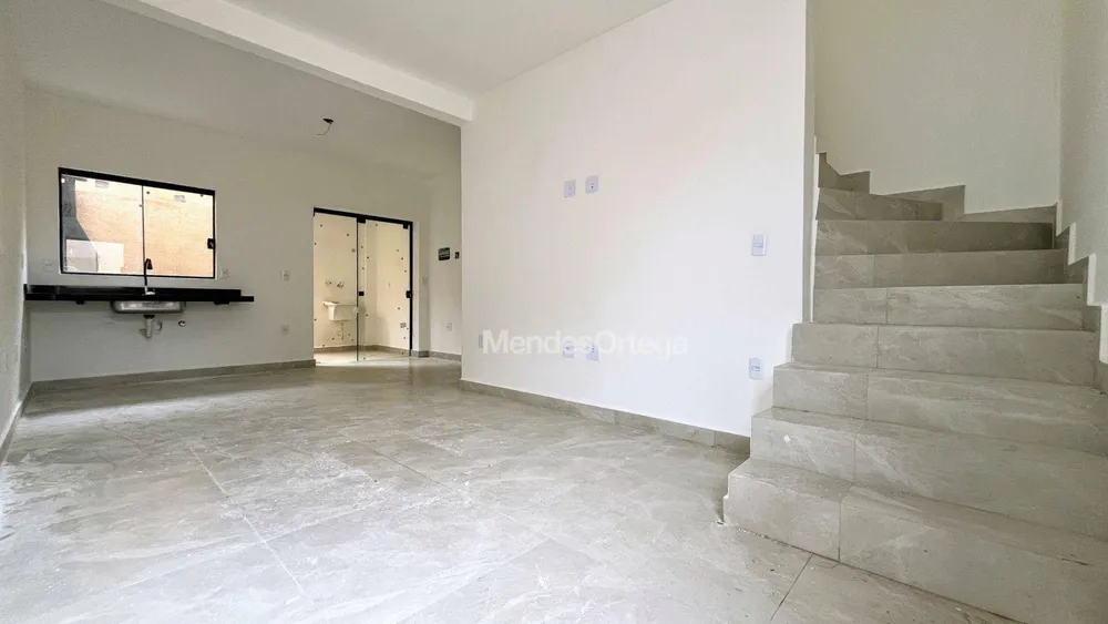 Casa, 2 quartos, 86 m² - Foto 1