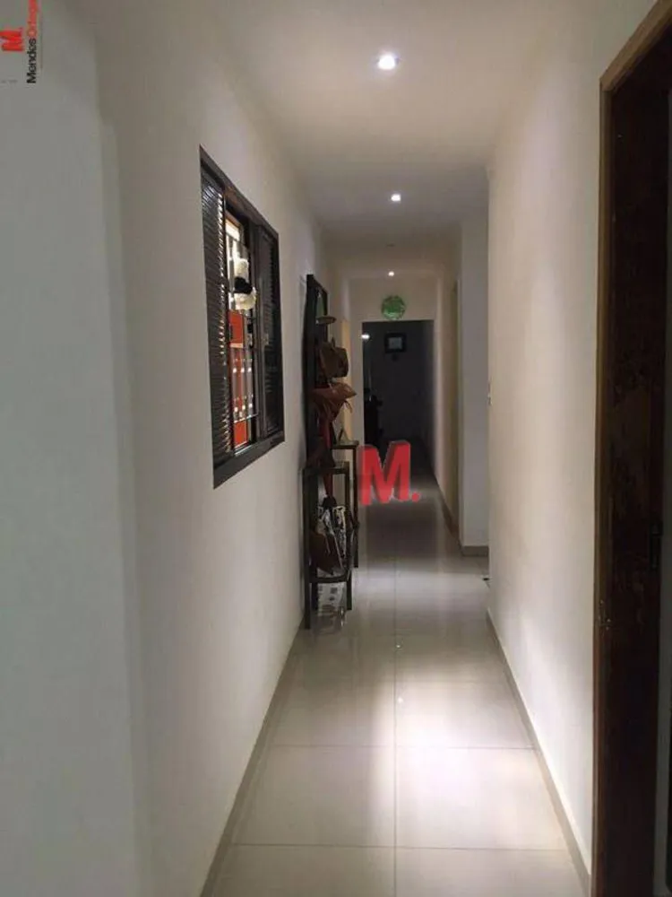 Casa, 3 quartos, 281 m² - Foto 1