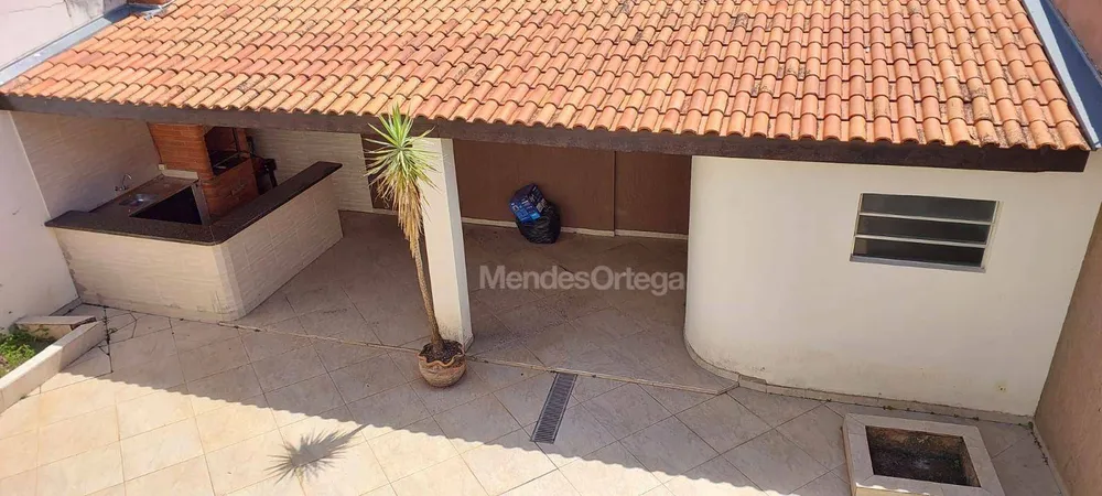 Casa, 3 quartos, 302 m² - Foto 1