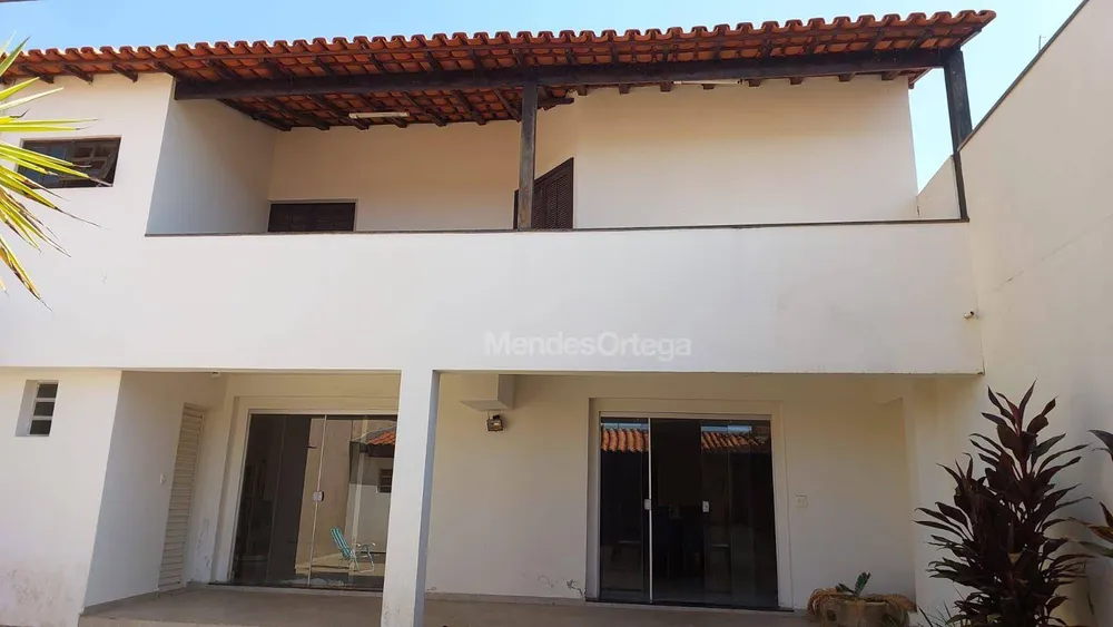 Casa, 3 quartos, 302 m² - Foto 3