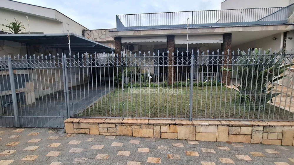 Casa, 3 quartos, 251 m² - Foto 2