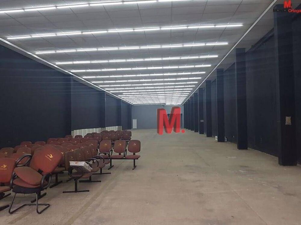Depósito-Galpão-Armazém à venda, 2200m² - Foto 1