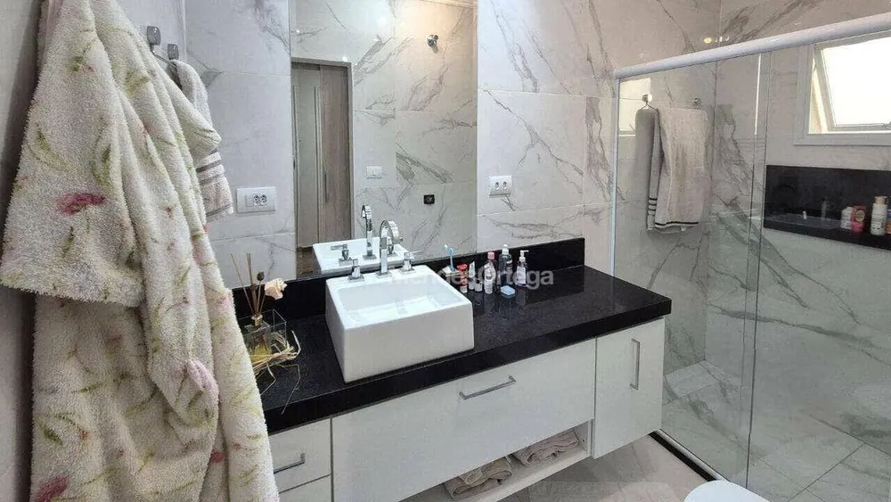 Casa, 3 quartos, 240 m² - Foto 14