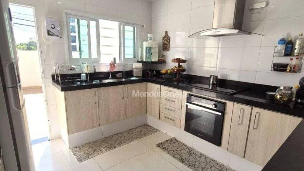 Casa, 3 quartos, 240 m² - Foto 5