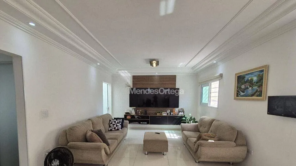 Casa, 3 quartos, 240 m² - Foto 3
