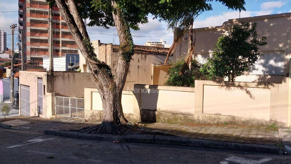 Casa à venda com 3 quartos, 210m² - Foto 3