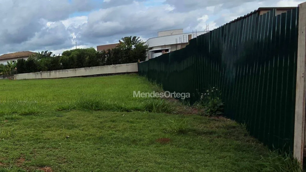 Loteamento e Condomínio, 1000 m² - Foto 2