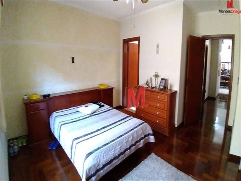 Casa, 3 quartos, 350 m² - Foto 1