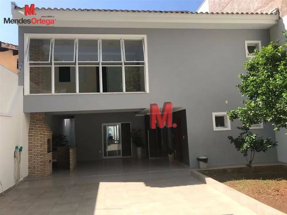 Casa, 3 quartos, 234 m² - Foto 2