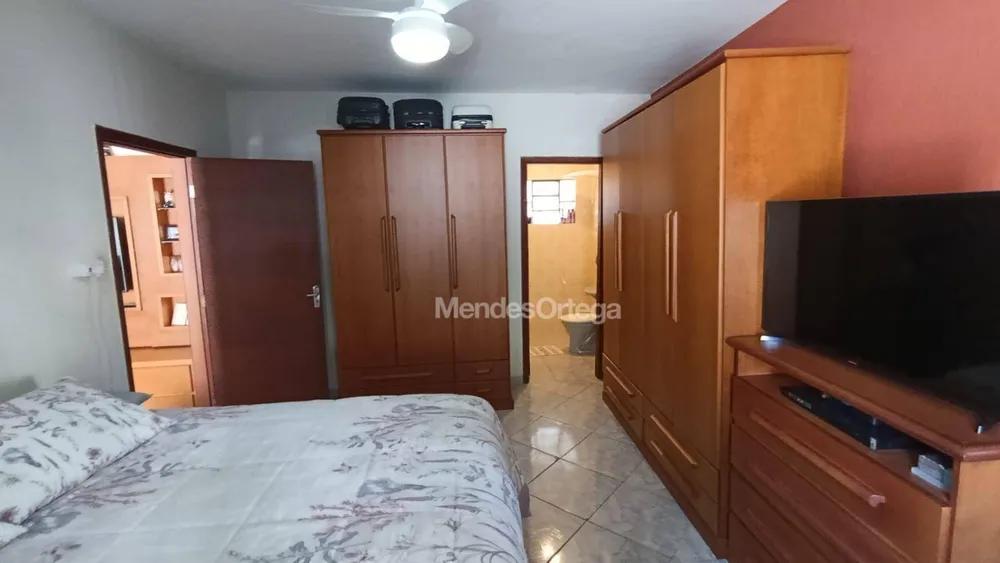 Casa, 5 quartos, 250 m² - Foto 2