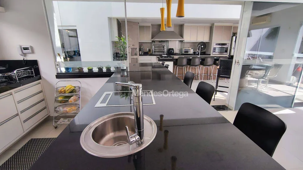 Casa, 3 quartos, 321 m² - Foto 8