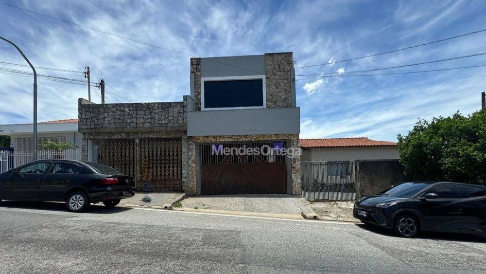 Casa, 3 quartos, 178 m² - Foto 1