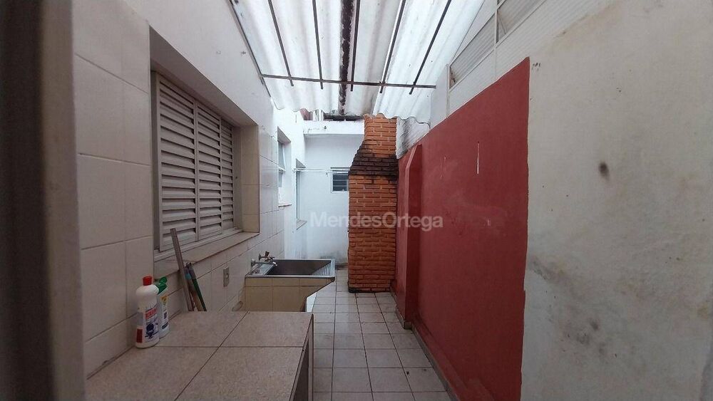 Casa à venda com 3 quartos, 105m² - Foto 1