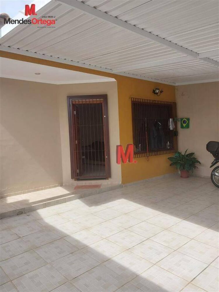 Casa à venda com 3 quartos, 130m² - Foto 4