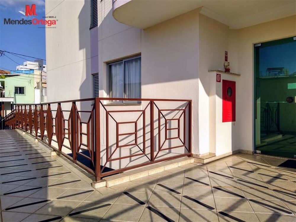 Apartamento à venda com 3 quartos, 76m² - Foto 3