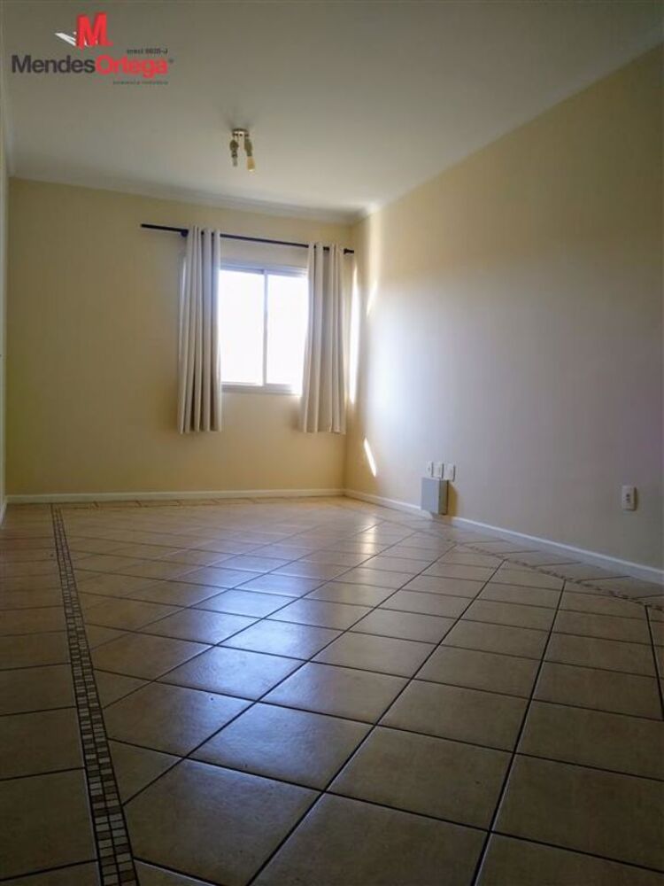 Apartamento à venda com 3 quartos, 76m² - Foto 5