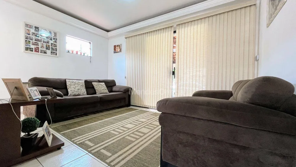 Casa, 3 quartos, 180 m² - Foto 1