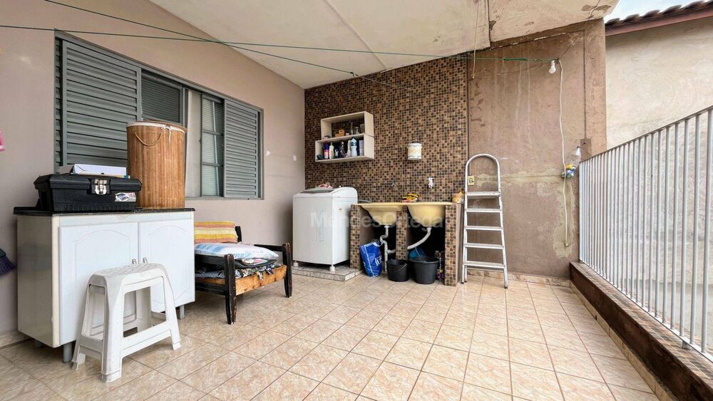 Casa, 3 quartos, 180 m² - Foto 2