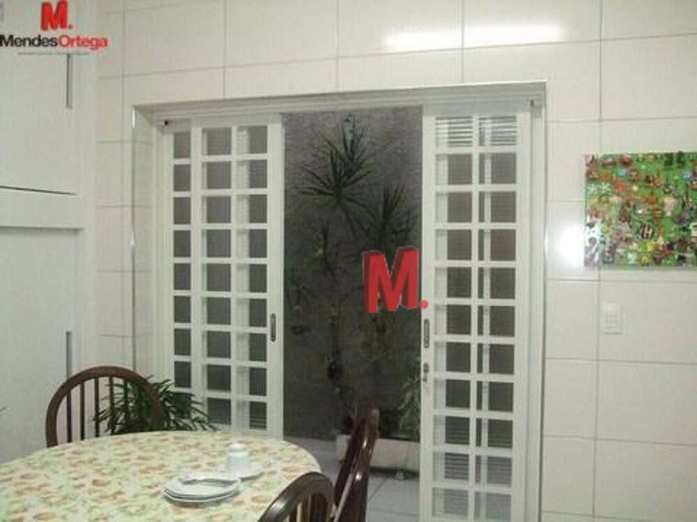 Casa, 3 quartos, 265 m² - Foto 1