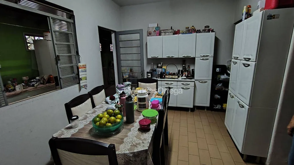 Casa, 5 quartos, 176 m² - Foto 2