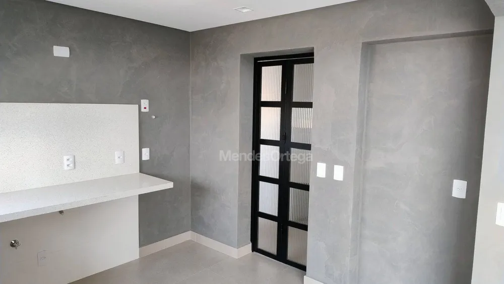 Apartamento, 4 quartos, 217 m² - Foto 2