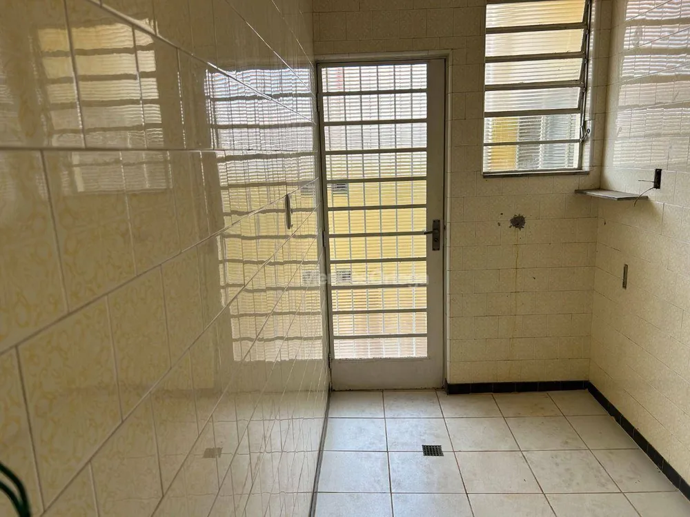 Casa, 4 quartos, 265 m² - Foto 9