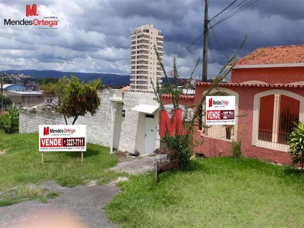 Casa, 3 quartos, 267 m² - Foto 1