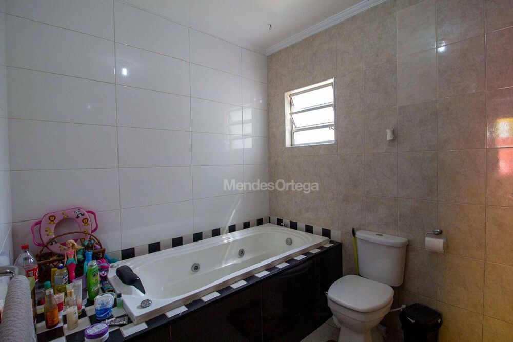 Casa, 3 quartos, 212 m² - Foto 4