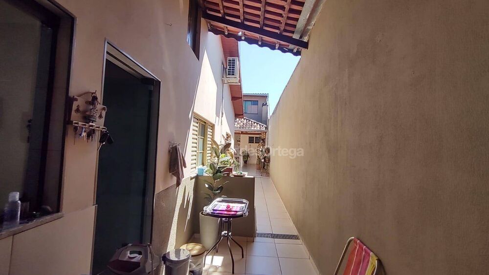 Casa, 3 quartos, 209 m² - Foto 4