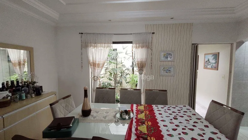 Casa, 3 quartos, 209 m² - Foto 5