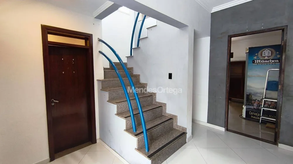 Casa, 4 quartos, 450 m² - Foto 3