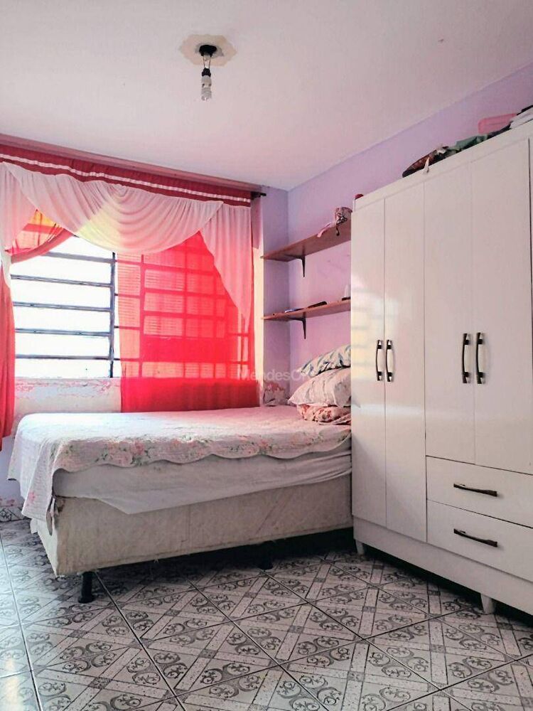 Casa à venda com 4 quartos, 168m² - Foto 4