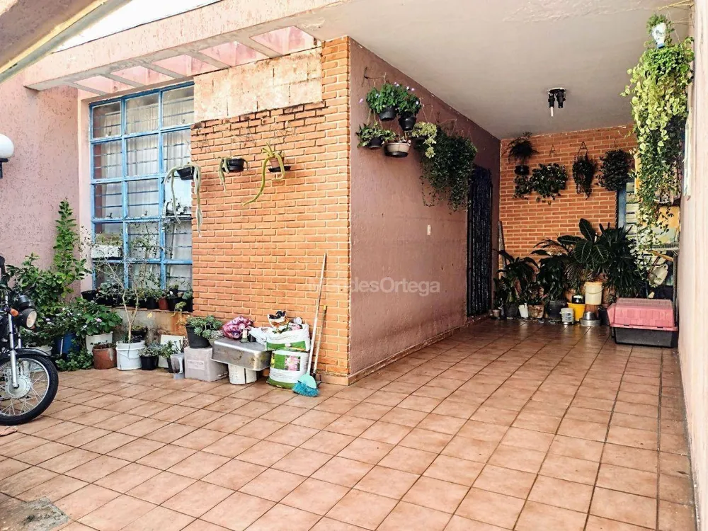 Casa, 4 quartos, 168 m² - Foto 3