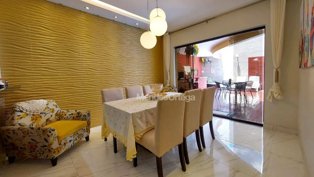 Casa, 5 quartos, 338 m² - Foto 1