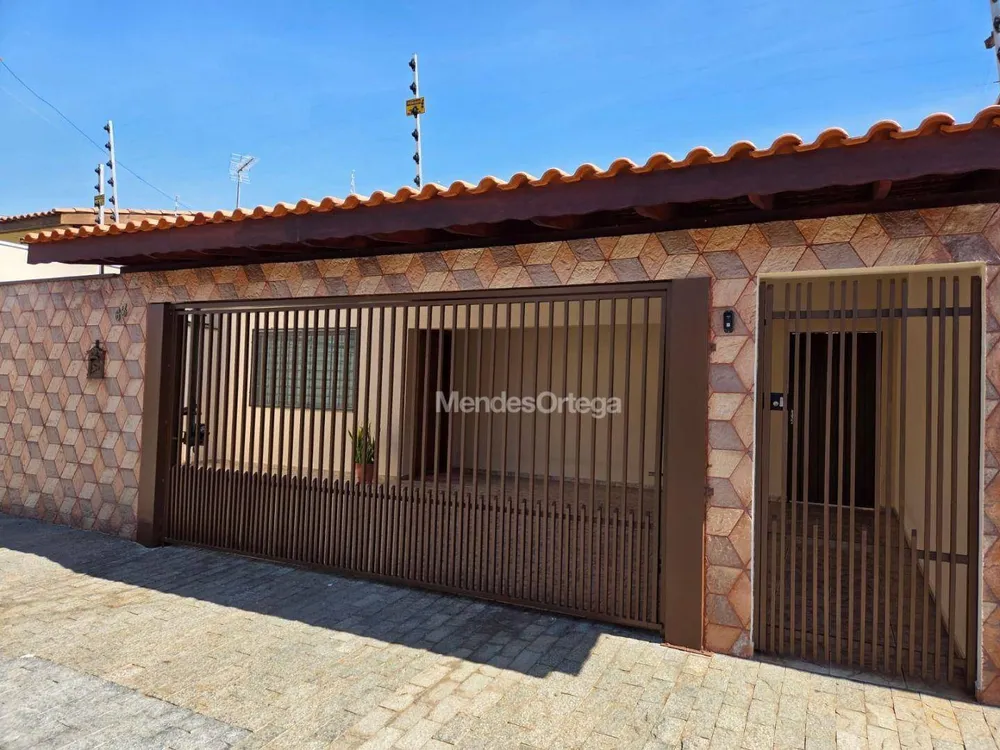 Casa, 3 quartos, 174 m² - Foto 1