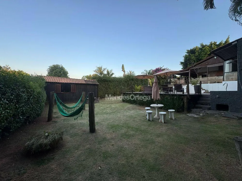 Chácara, 4 quartos, 814 m² - Foto 2
