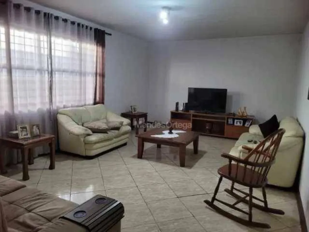 Casa, 3 quartos, 285 m² - Foto 2