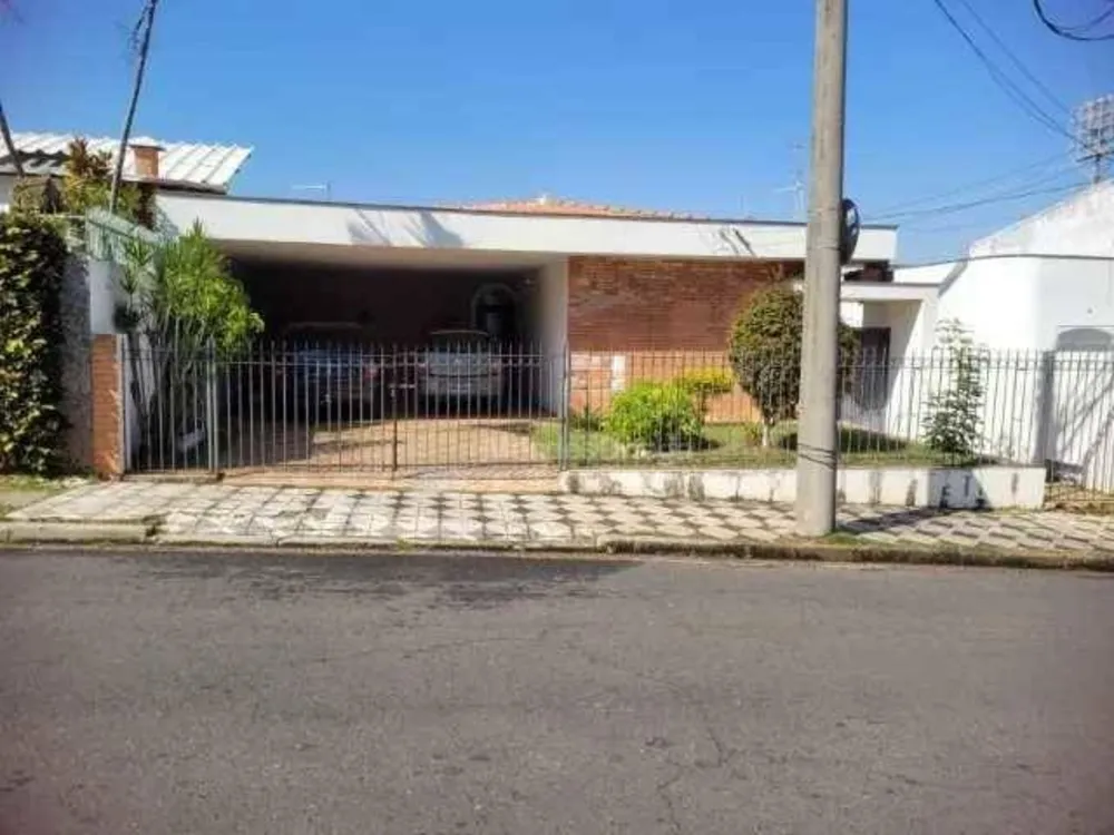 Casa, 3 quartos, 285 m² - Foto 1