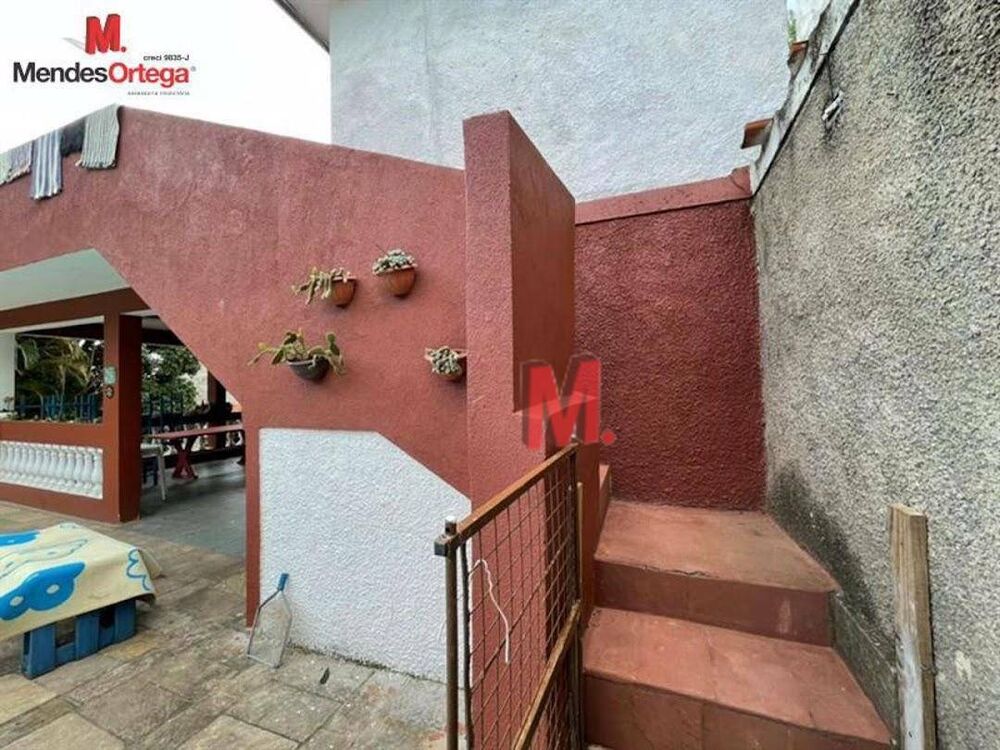 Chácara à venda com 6 quartos, 551m² - Foto 4