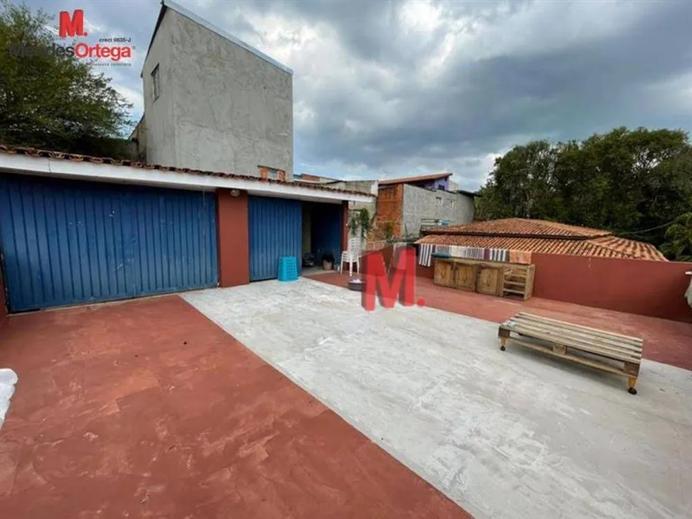 Chácara, 6 quartos, 2500 m² - Foto 1