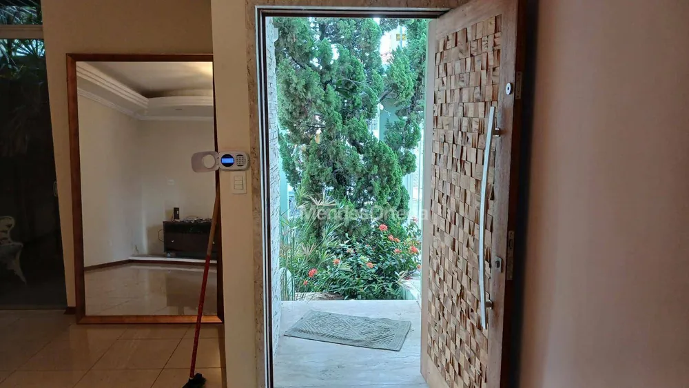 Casa, 3 quartos, 204 m² - Foto 2