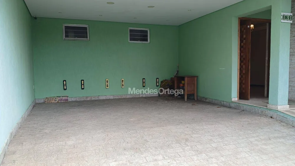 Casa, 3 quartos, 204 m² - Foto 3