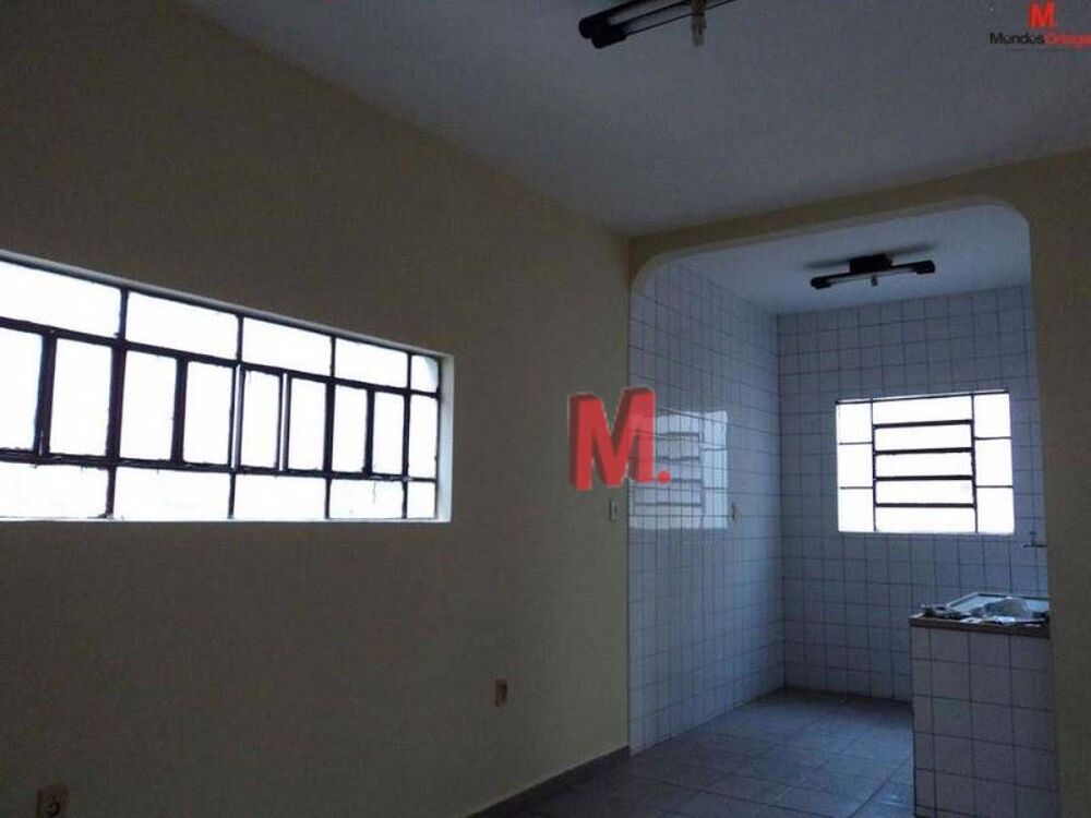 Casa, 3 quartos, 200 m² - Foto 1