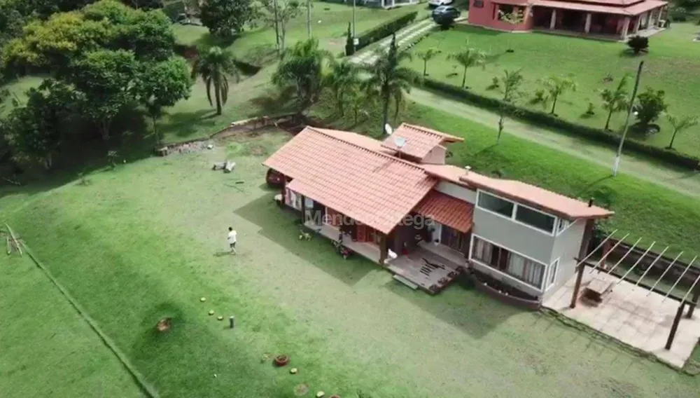 Chácara, 3 quartos, 2131 m² - Foto 3