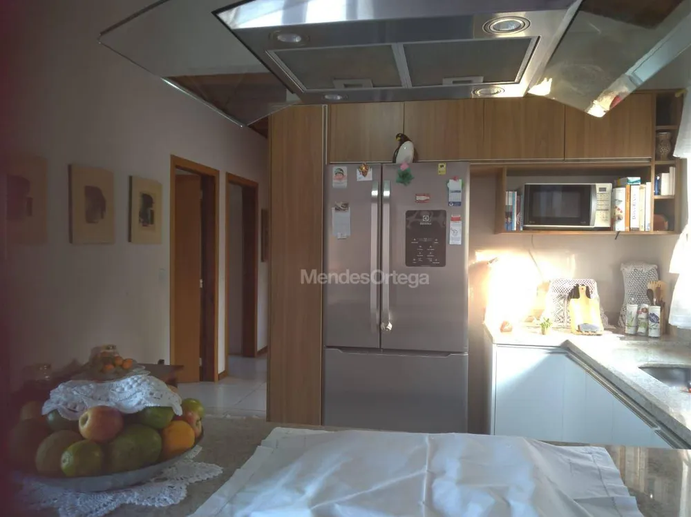 Chácara, 3 quartos, 2131 m² - Foto 7